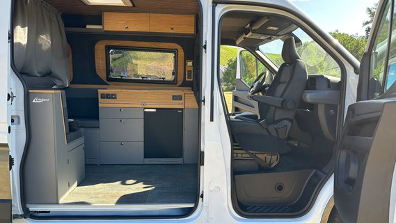 Eifelland Nissan Interstar.