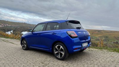 Suzuki Swift in der Rückansicht.
