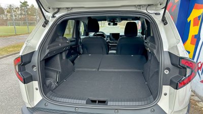Blick in den Kofferraum des Dacia Duster 