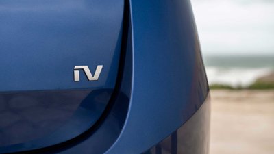 Heckklappe des Skoda Superb Combi mit Antriebsbezeichnung iV