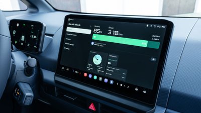 Bildschirmansicht im Cockpit des Kia PV5 