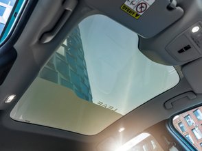 Panoramadach des Nissan Leaf.
