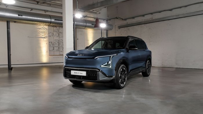 Der Kia EV5 in der Frontansicht. 