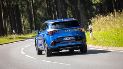 Das Heck des Kia Sportage. 