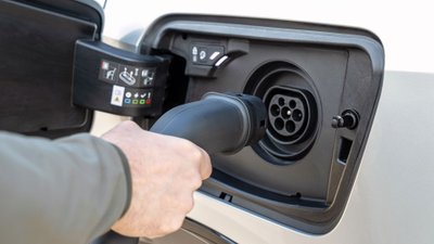 Ladeanschluss des Opel Grandland PHEV