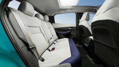 Blick auf die Rücksitze des Nissan Leaf.
