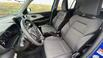 Innenraumansicht eines Autos. 