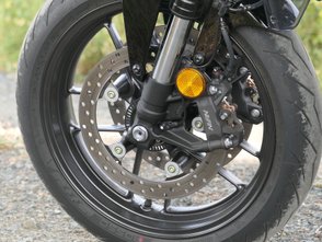Bremse am Vorderrad der Honda WN7