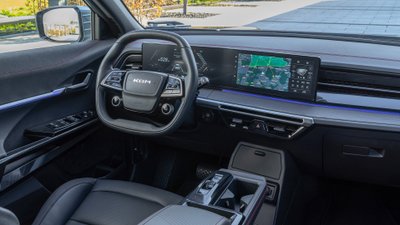 Cockpit des KGM Actyon Hybrid.
