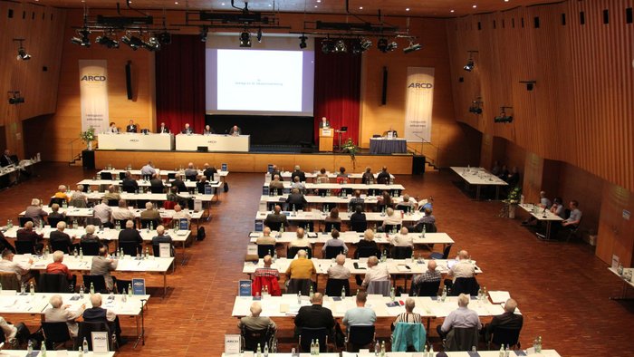 Blick in den Saal einer ARCD-Hauptversammlung