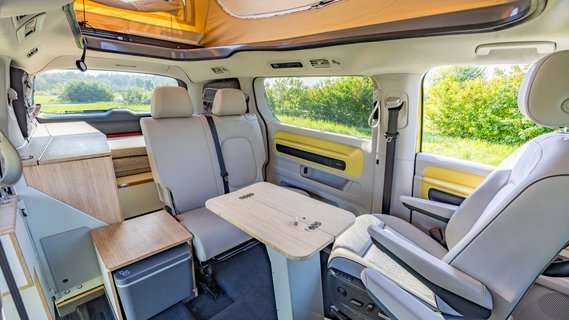 Tonke ID-Buzz Explorer mit seitlichem Aufstelldach.