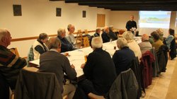 OC Veranstaltung Aller-Weser, alle an einem Tisch.