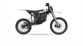 Zero XE Freisteller vor weißem Hintergrund.