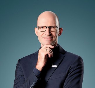 Porträtbild von Klaus Zyciora von Chongqing Changan Automobile.