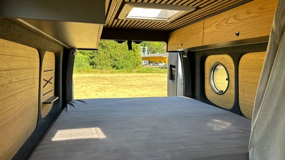 Eifelland Nissan Interstar.