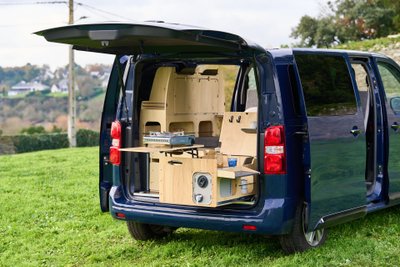 Campingbox-Ausbau von Tchao Tchao für einen Van