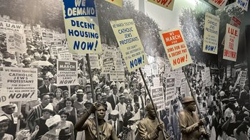 Historisches Foto von Demonstration farbiger Menschen für Bürgerrechte.