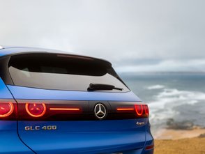 Detailansicht der Heckleuchten des Mercedes GLC 400 4-Matic Elektro.