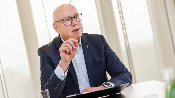 Torsten Uhlig, Vorstandsvorsitzender der SIGNAL IDUNA Gruppe, im Interview