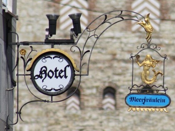 Akzent Hotel Eingang.