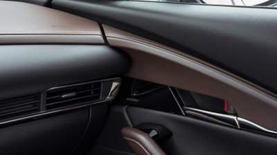 Innenraum-Detail des Mazda CX-30 in Takumi-Ausstattung