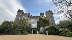 Das Malahide Castle von außen.