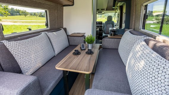 Campervan Eriba Car auf VW Crafter.